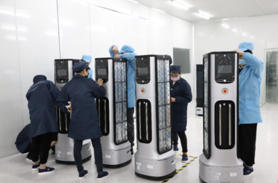 首批LG紫外線消毒機(jī)器人在深蘭科技工廠順利交付